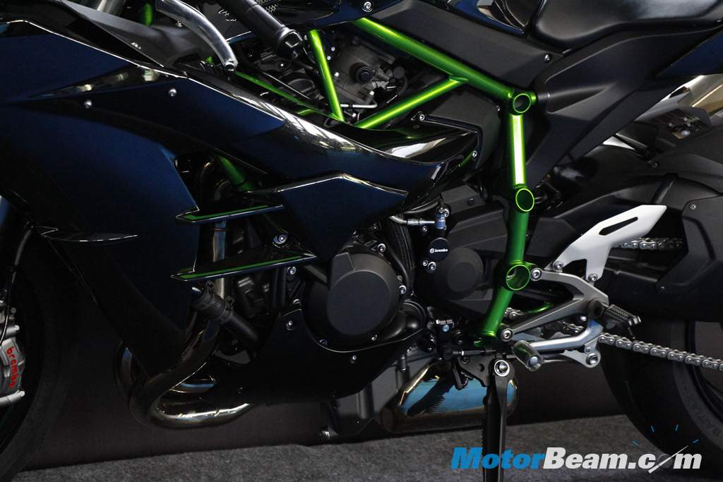 Kawasaki Ninja H2 Launch Engine