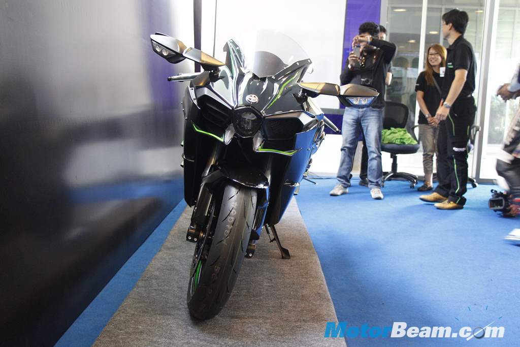 Kawasaki Ninja H2 Launch Front