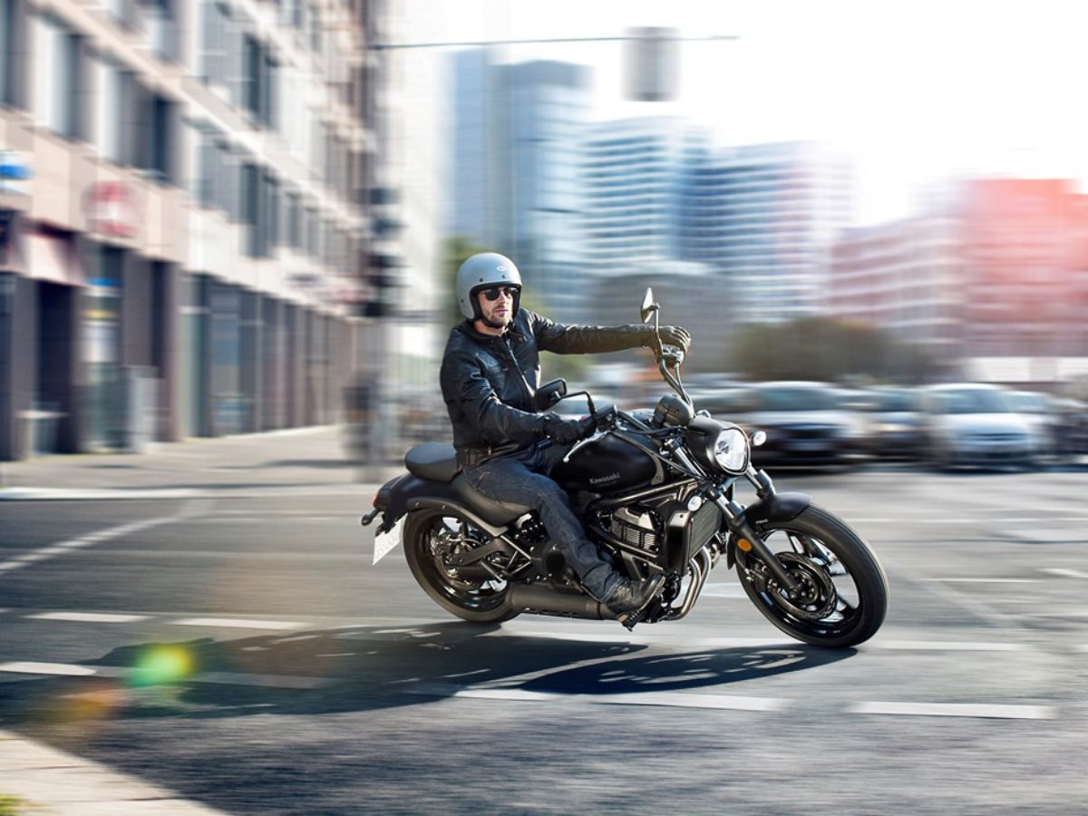 Kawasaki Vulcan S Vs Hd Street 750 Spec Comparison Motorbeam