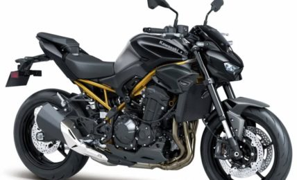Kawasaki Z900 Front