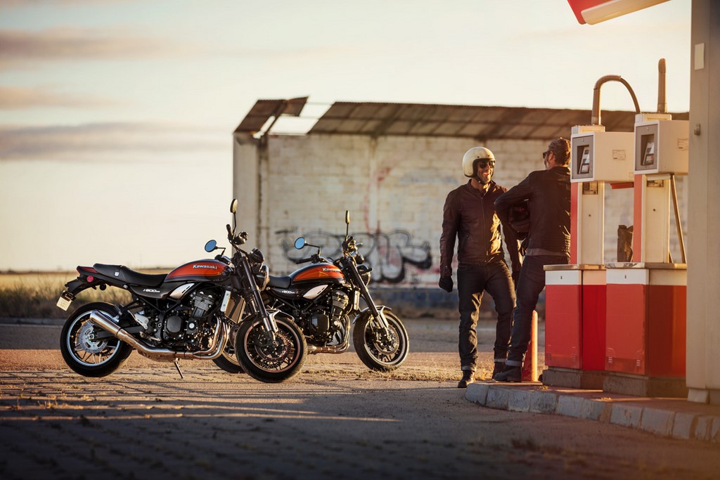 Kawasaki Z900RS Wallpaper