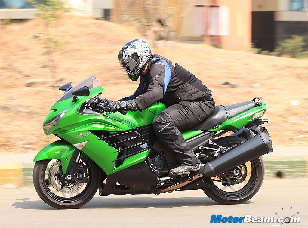 Kawasaki ZX-14R Road Test