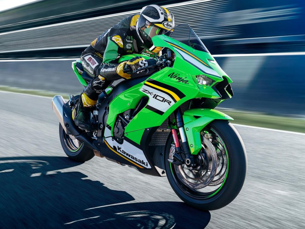 Kawasaki ZX10R front