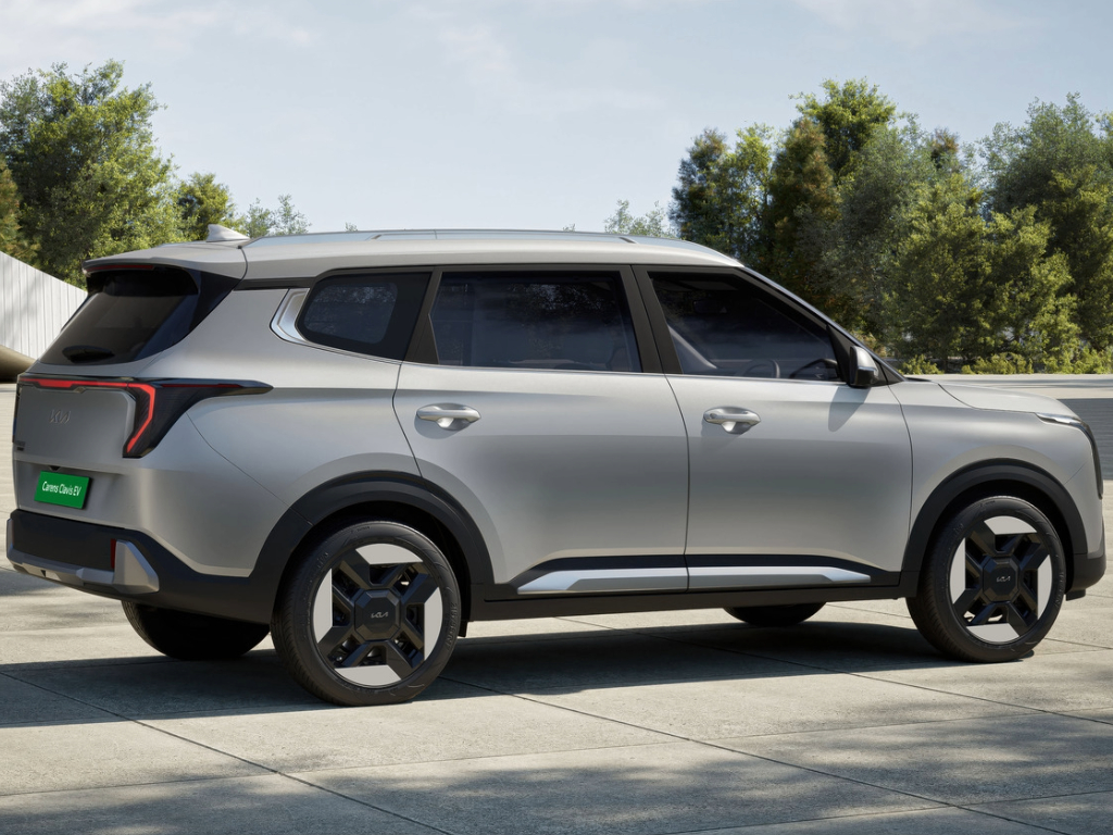 Kia Carens Clavis EV rear