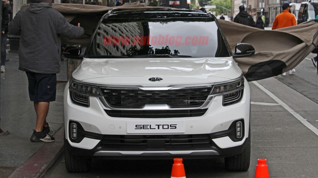 Kia Seltos Spied Front