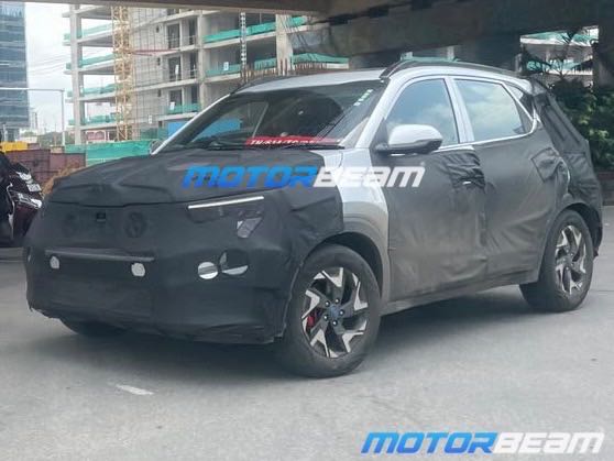 Kia Sonet Facelift Prototype