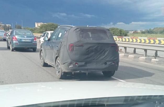 Kia Sonet Facelift Spotted Rear