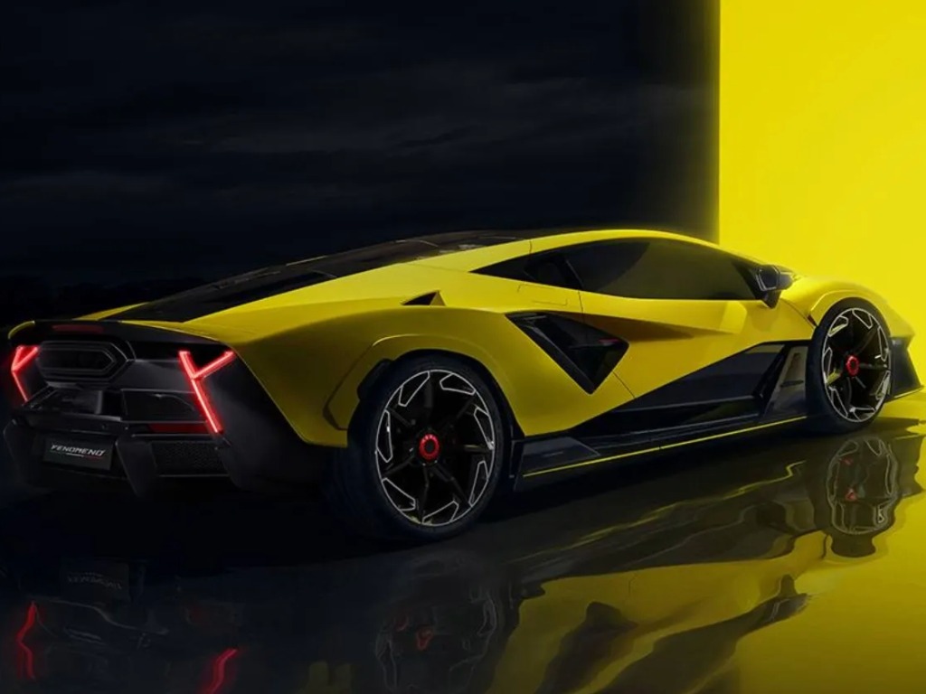 Lamborghini Fenomeno rear