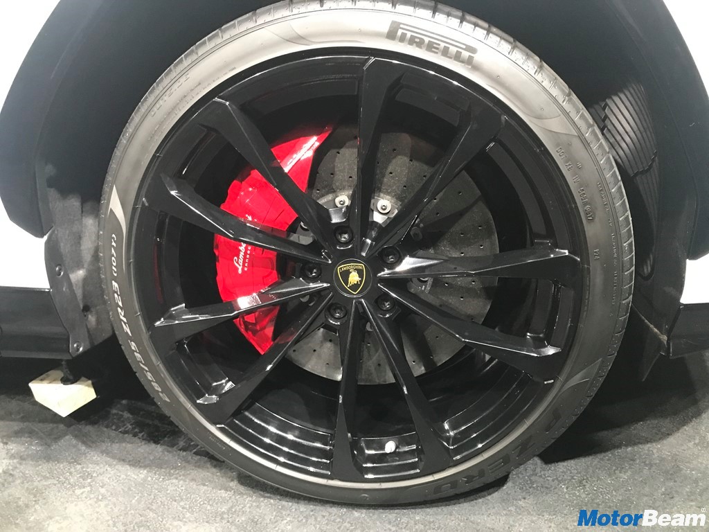 Lamborghini Urus Alloy Wheel