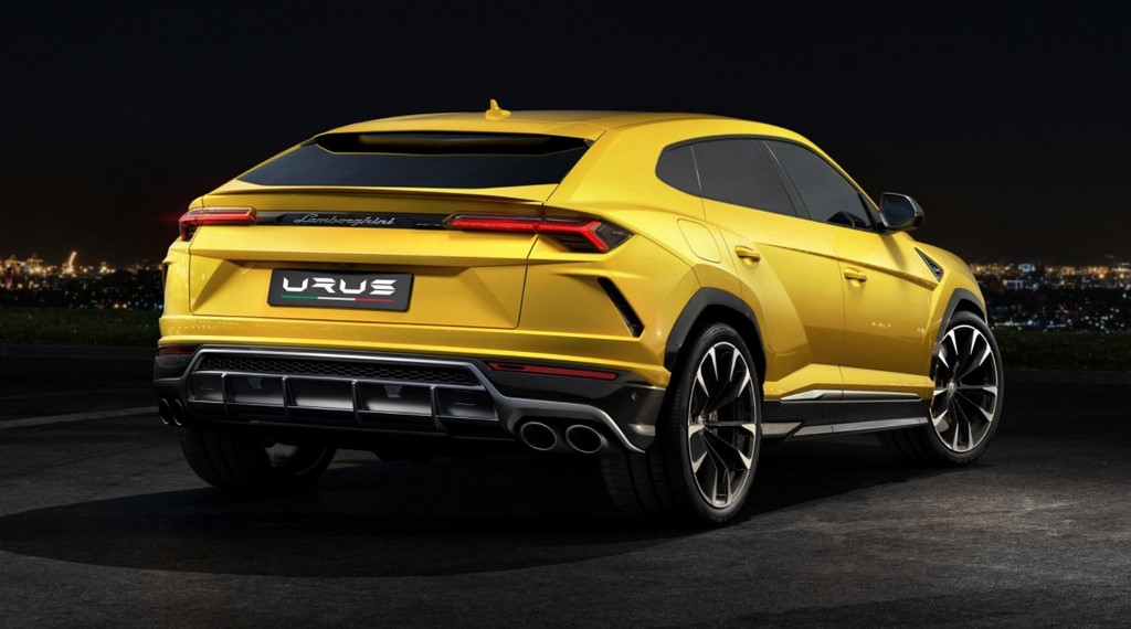 Lamborghini Urus Rear