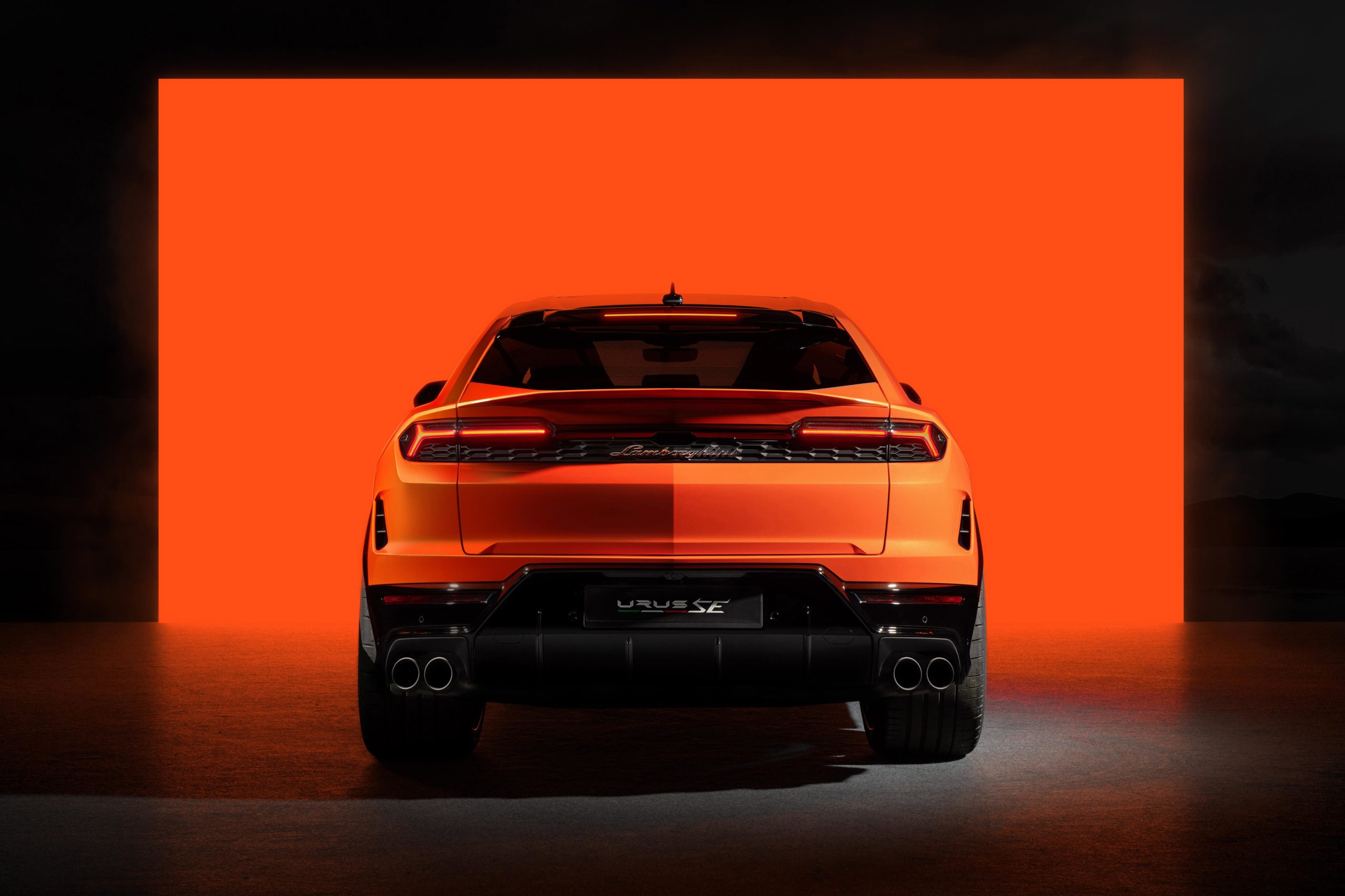 Lamborghini Urus SE Rear