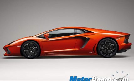 Lamborghini_Aventador_Side