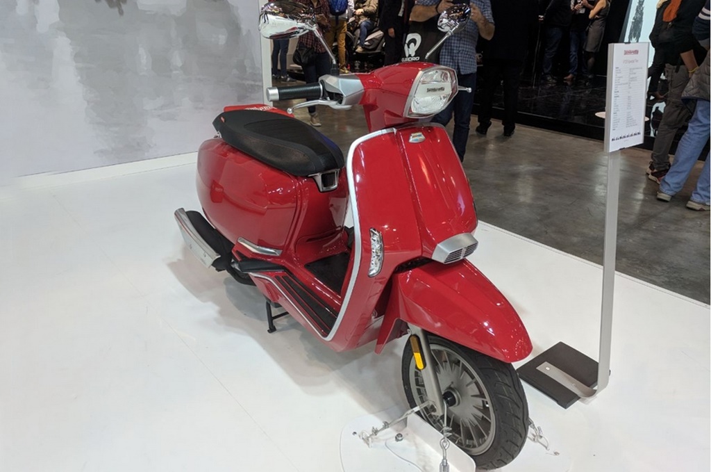 Lambretta V200 Special Front