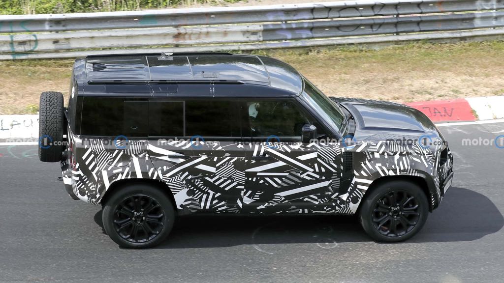 Land Rover Defender SVX Prototype Side