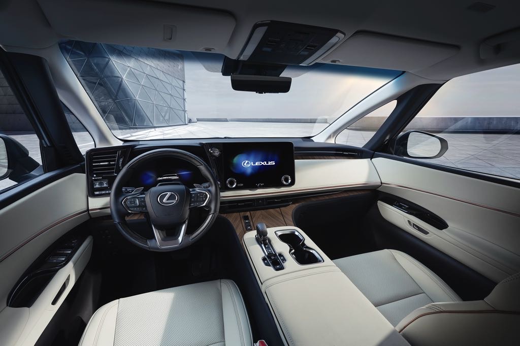 Lexus LM 350h Dashboard