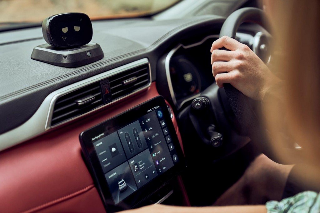 MG Astor Dashboard