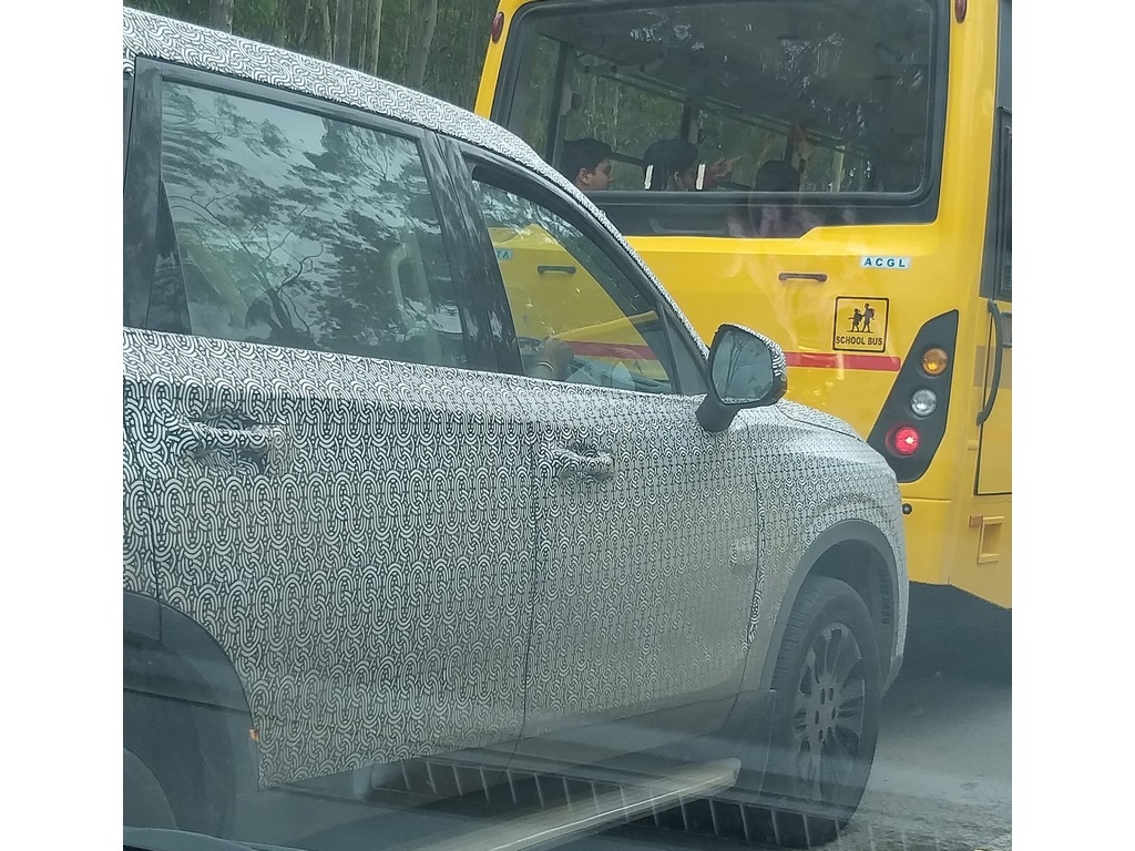 MG Gloster Facelift Side