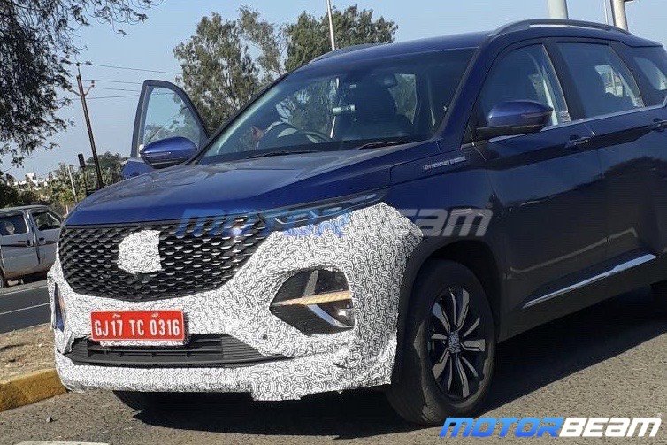 MG Hector 6-Seater Spotted With Minimal Camouflage | MotorBeam