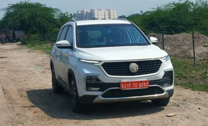 MG Hector Facelift Spied