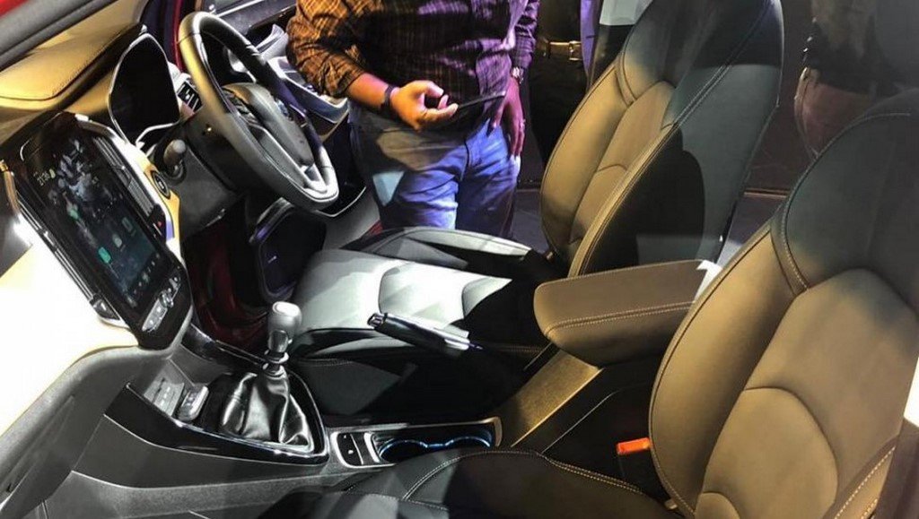 MG Hector Interiors