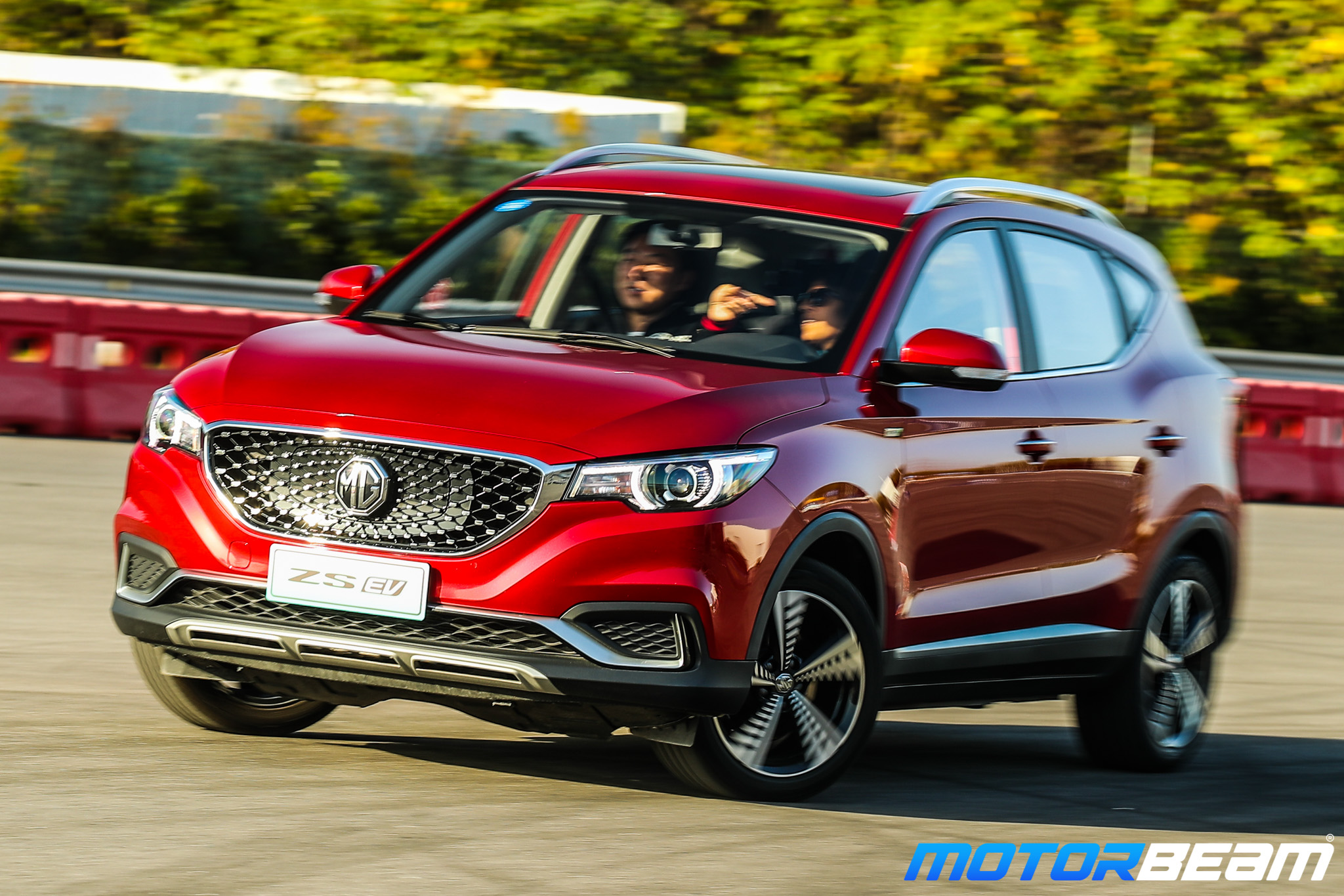 2020 Mg Zs Ev First Drive Review Motorbeam Com