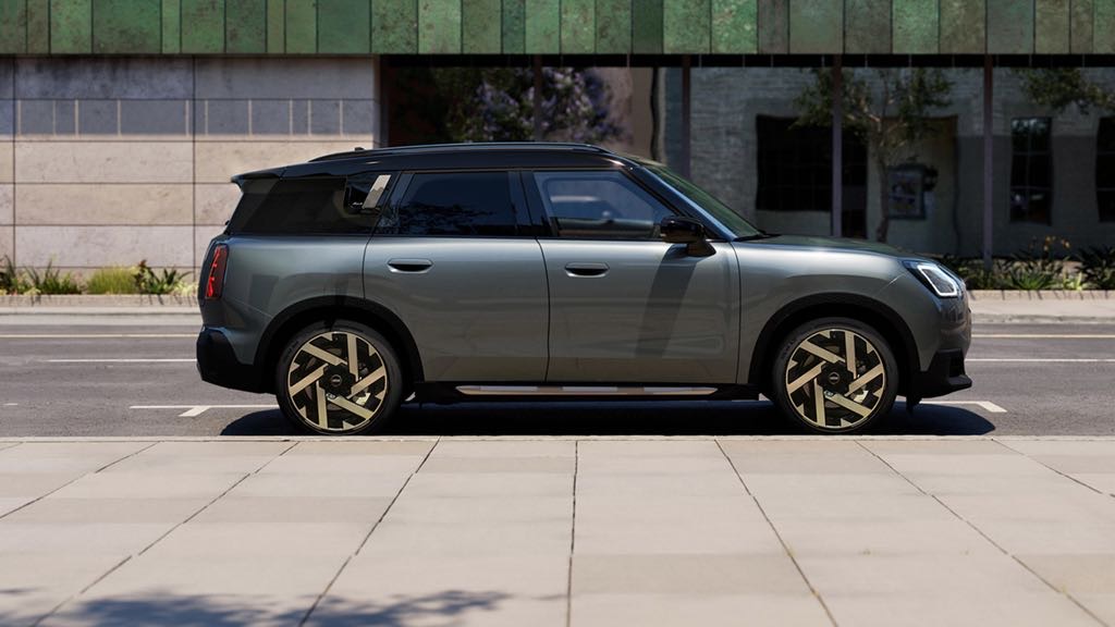 MINI Countryman C Side