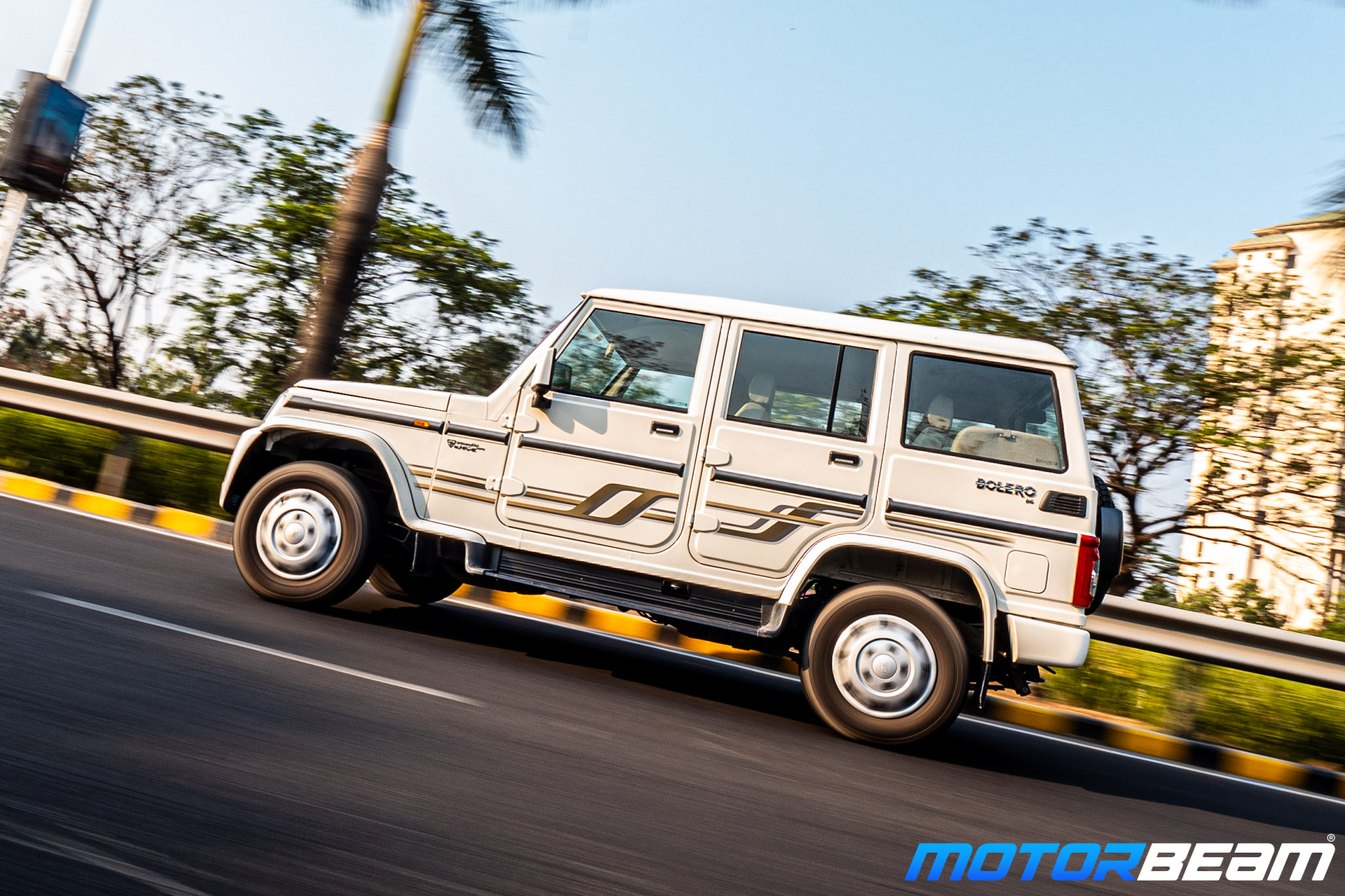 Mahindra-Bolero-BS6-5