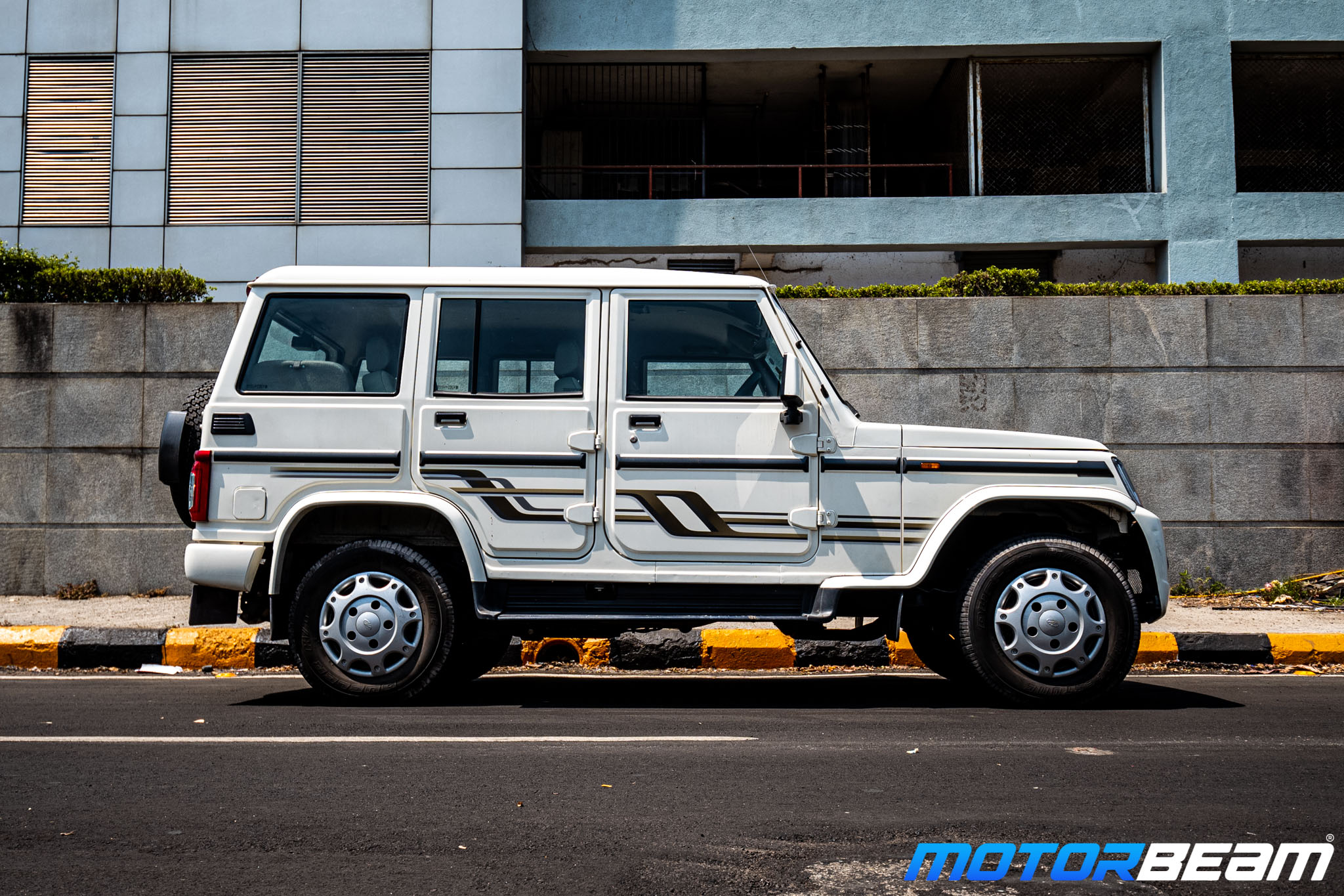 Mahindra-Bolero-BS6-7