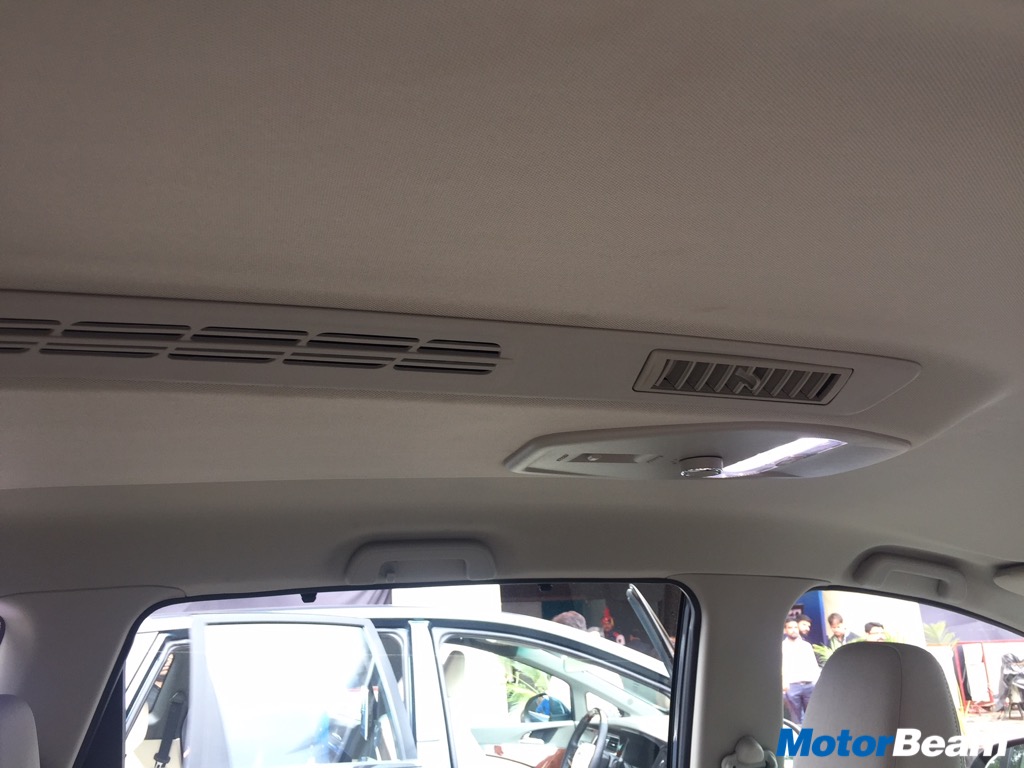 Mahindra Marazzo Rear AC