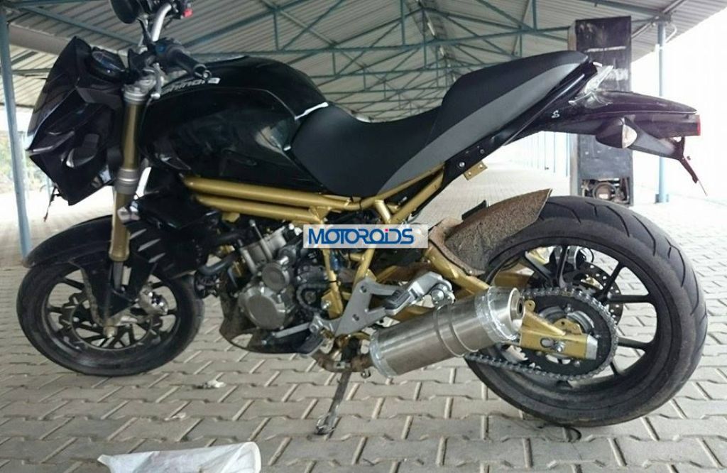 Mahindra Mojo Spy Shot Kari Speedway
