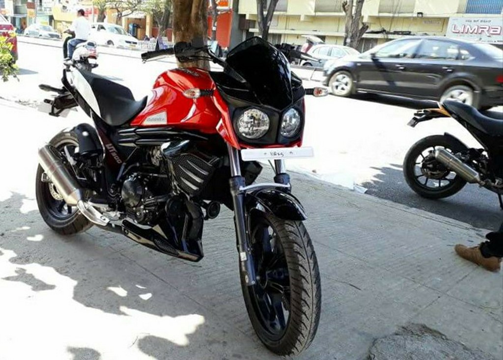 Mahindra Mojo UT300 Front