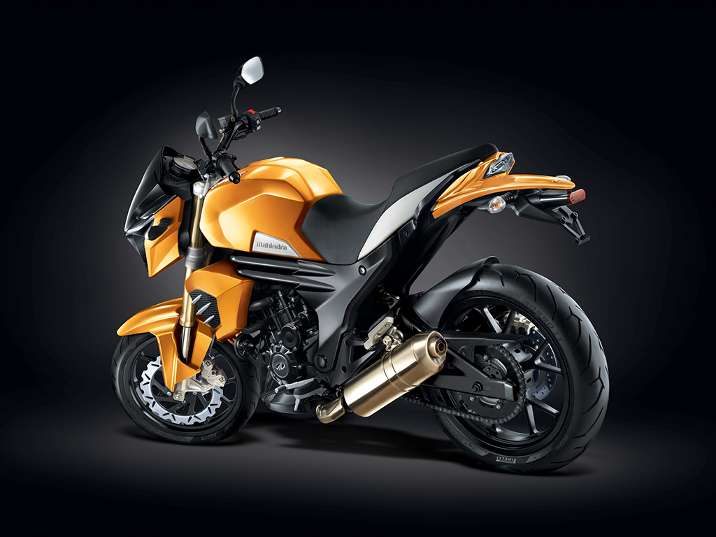 Mahindra Mojo Yellow Rear