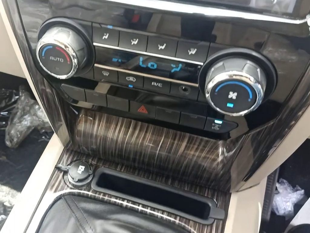 Mahindra Scorpio Classic HVAC Controls