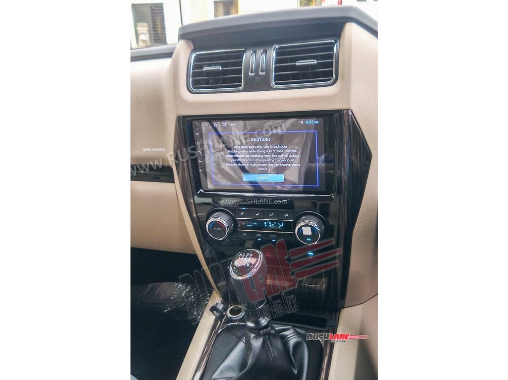 Mahindra Scorpio Classic Spotted Centre Console