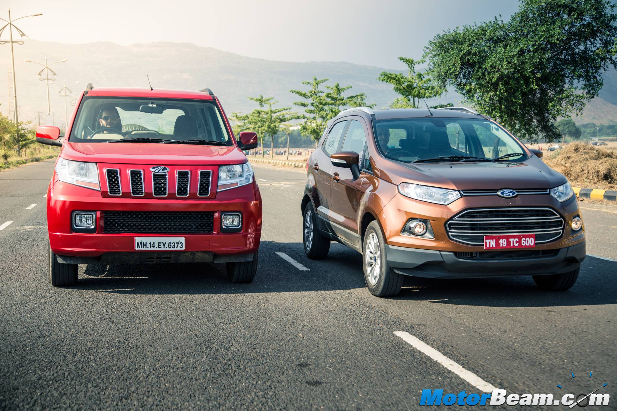 Mahindra TUV300 vs 2016 Ford EcoSport