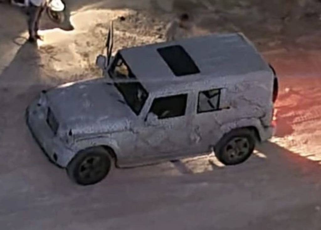 Mahindra Thar Sunroof