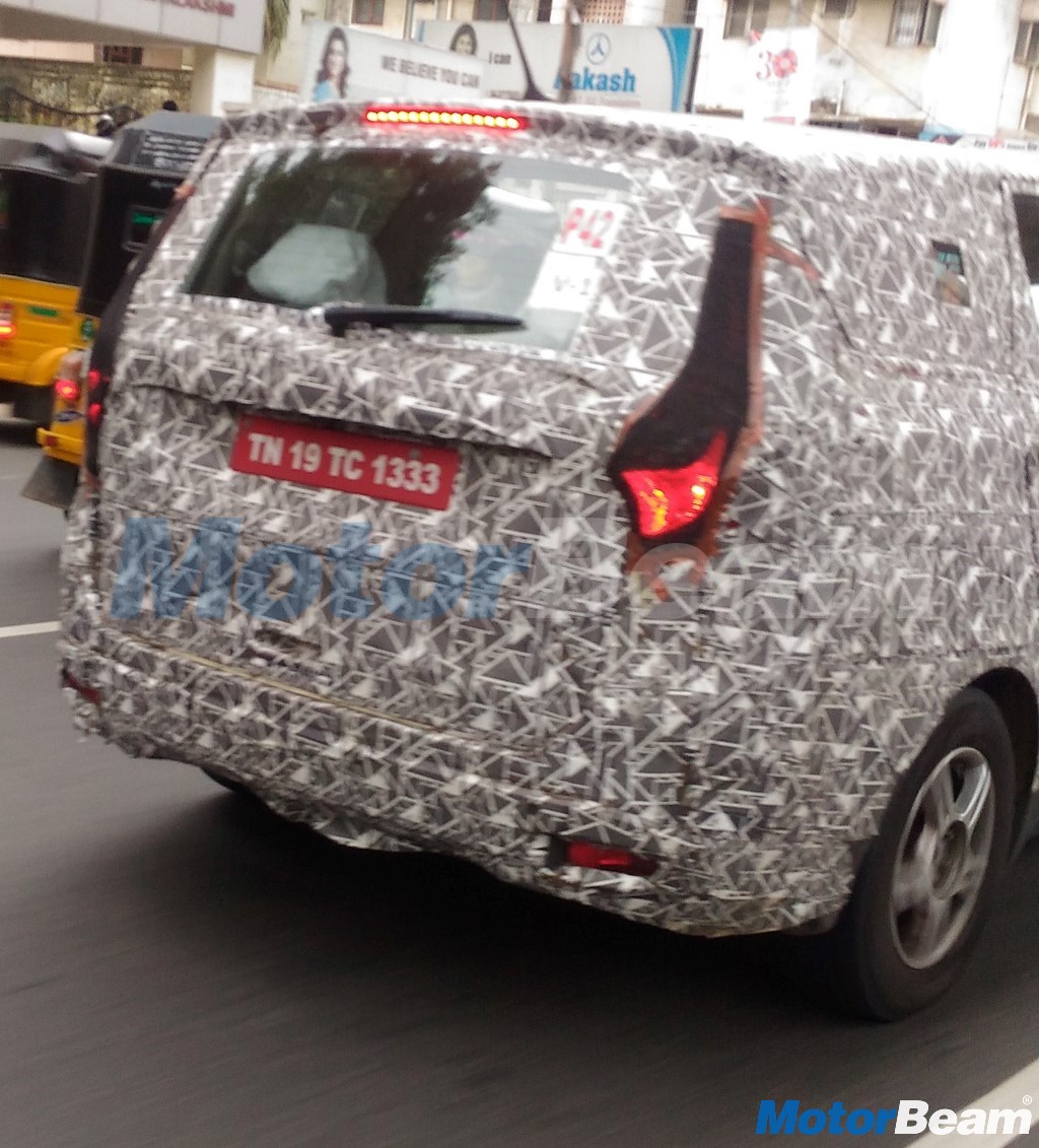 Mahindra U321 Tail-Light