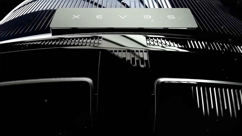 Mahindra XEV 9S Teased
