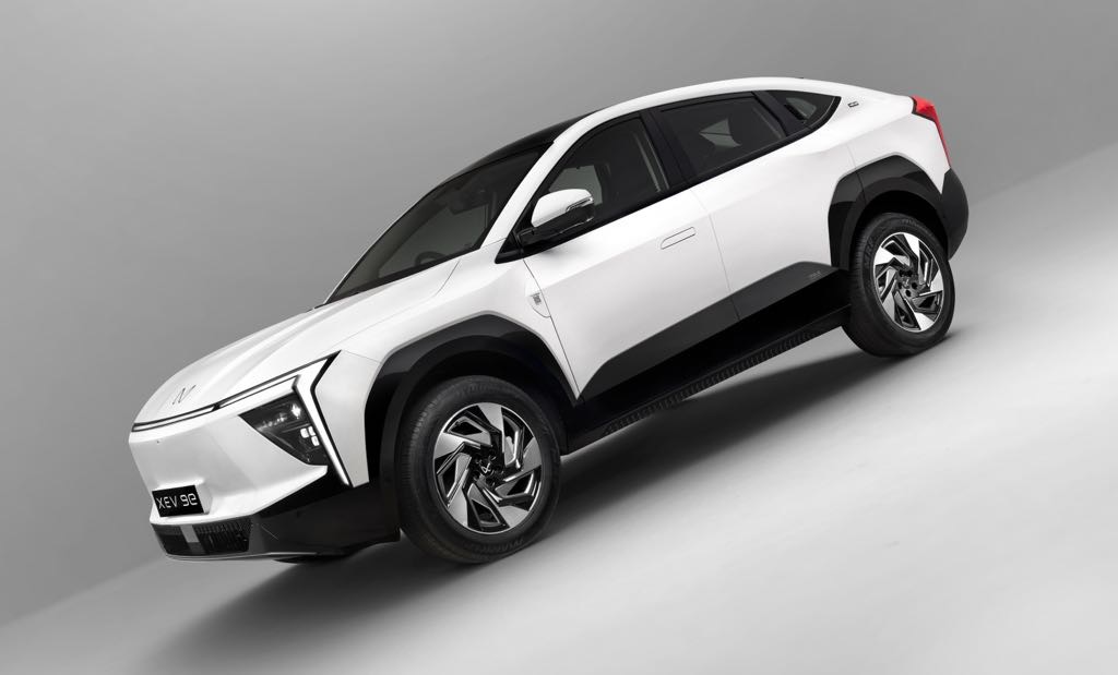 Mahindra XEV 9e Cineluxe Price