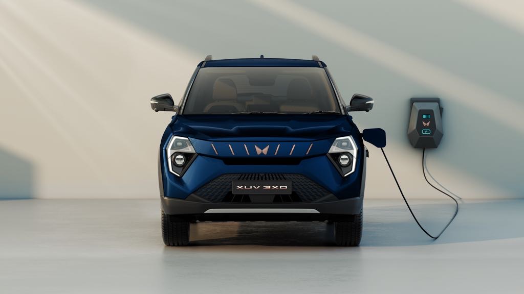 Mahindra XUV 3XO EV Charging