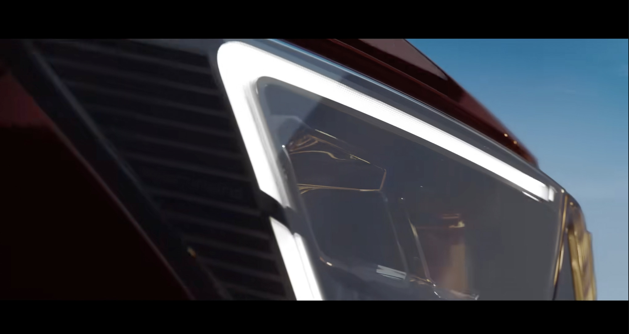 Mahindra XUV 7XO Teaser
