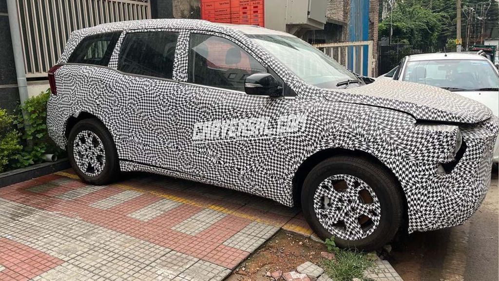 Mahindra XUV E8 Spied