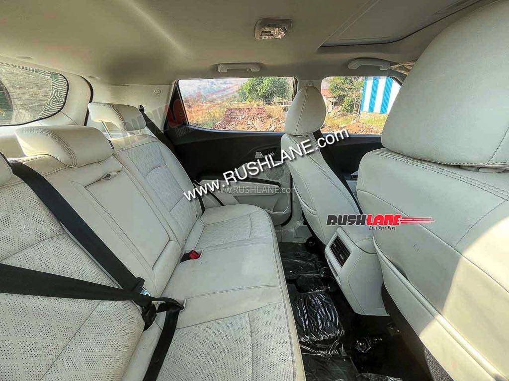 Mahindra XUV300 Facelift Interior Revealed