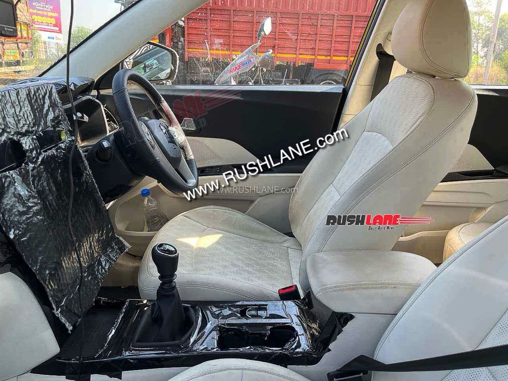 Mahindra XUV300 Facelift Interior Spied