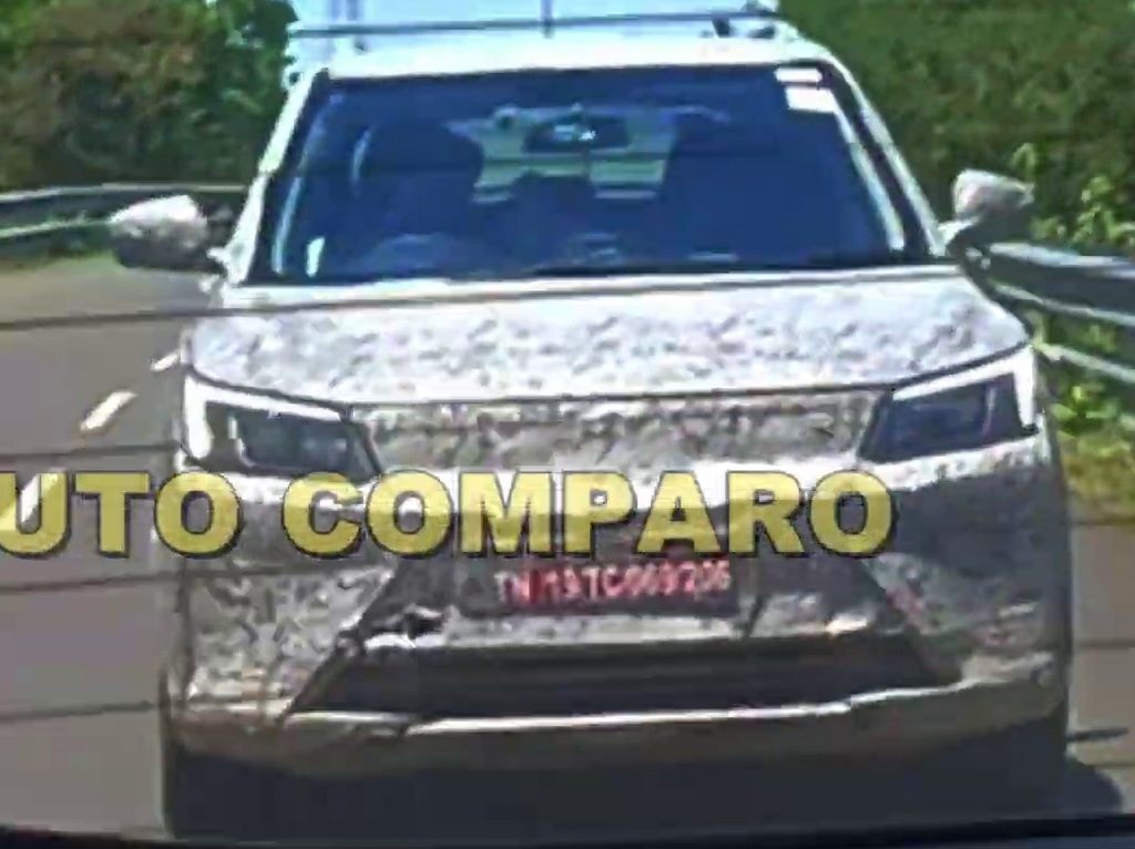 Mahindra XUV400 Spied Front
