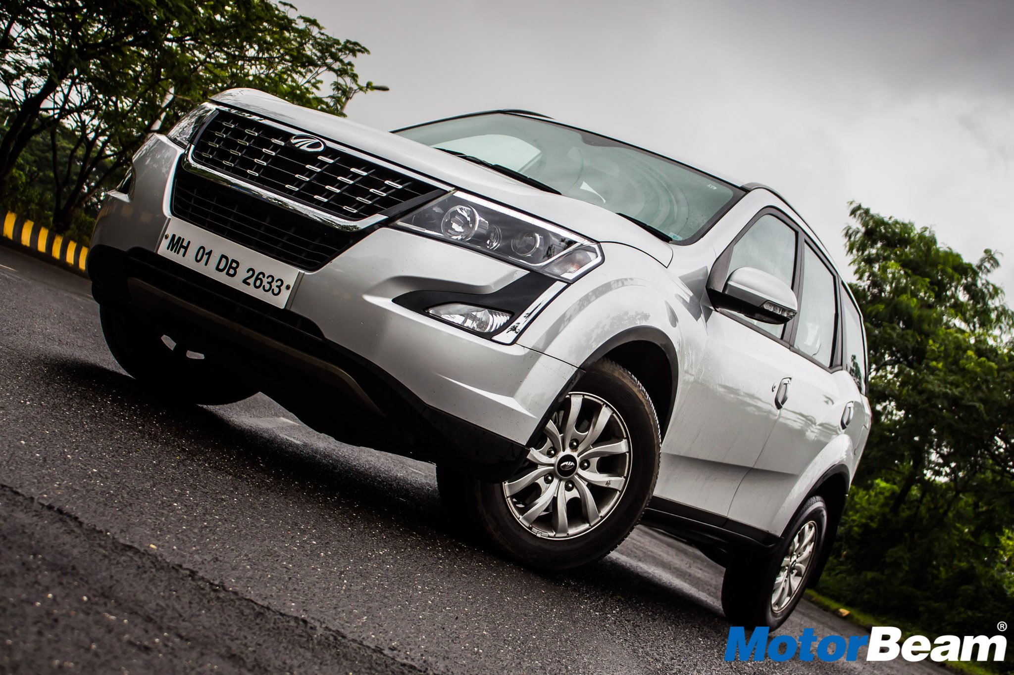 Mahindra XUV500 Petrol Review