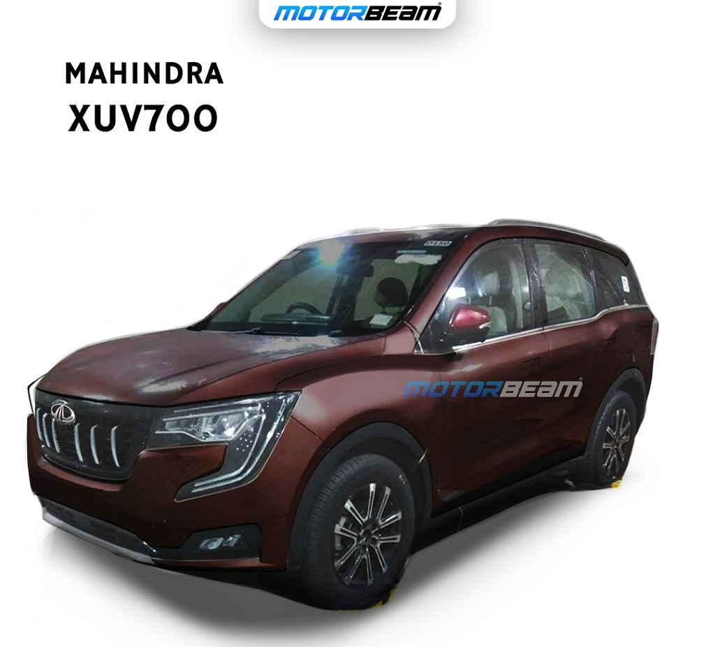 Mahindra XUV700 Colours Dark Maroon