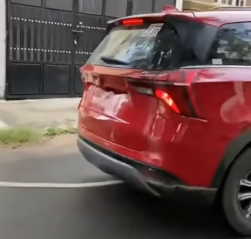 Mahindra XUV700 Design Rear