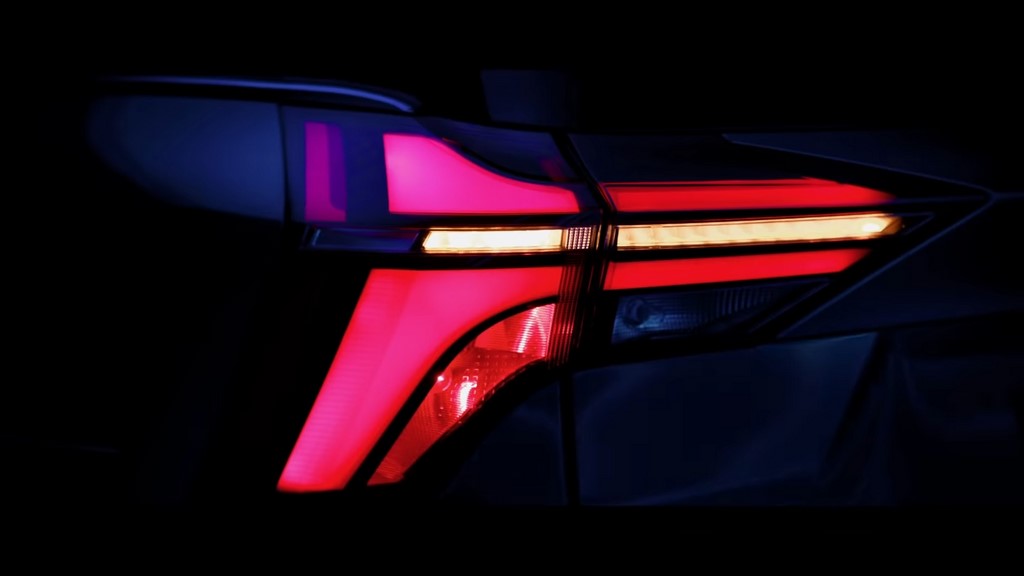 Mahindra XUV700 LED Tail Lights