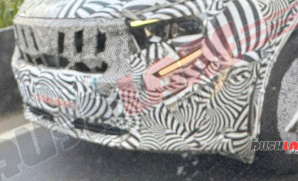 Mahindra XUV700 facelift front